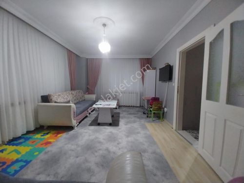 SAMANDIRA DA 1+1 65 M2 İSKANLİMETROYA YAKİN SATİLİK GİRİŞ KATİ DAİRE 