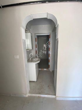 Manisa Ahmetli Ulucami Mahallesi 135m² Doğal Gazlı 3+1ara Kat Sıfır Daire Satılık