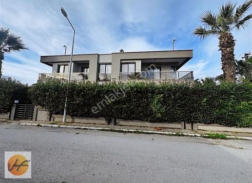 URLA ATATÜRK MAHALLESİNDE 3+1 LÜKS BAKIMLI SATILIK DAİRE