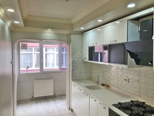  SAİMEKADIN MAHALLESİNDE GÖBEK YAKINI KATTA ÖN CEPHEDE FULL YAPILI 3+1 KİRALIK DAİRE