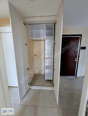 Mahmutbey Metrosuna Yakın Site İçinde Arakat Kiralık 3+1 Daire