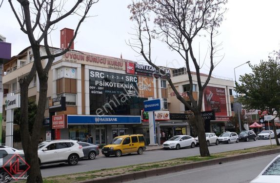 Güzeloba Barınaklar Bulvarında Kiralık Eşyalı 1+1 Ofis