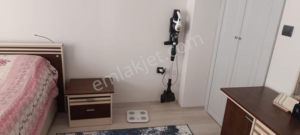 Altınşehir Mahallesinde Site İçerisinde 1 Kat Yüksek Giriş 4+1 Çift Cam Bolkonlu