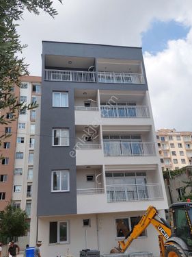  Bahçeşehir'de sıfır radye temel 2+1 bu fiyata son daire