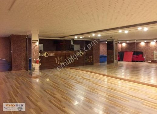 BAKIRKÖYDE DANS -SPOR-SAĞLIK-KARGO-DEPO 425M2 MÜSTAKİL GİRİŞLİ