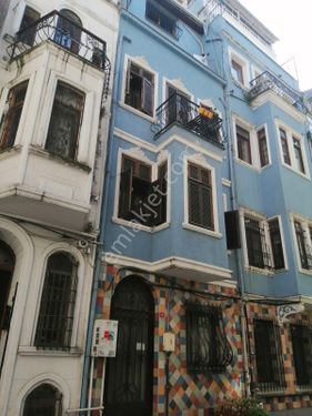 BEYOĞLU ŞEHİT MUHTAR MAH ALTINBAKKAL SOK BINA 