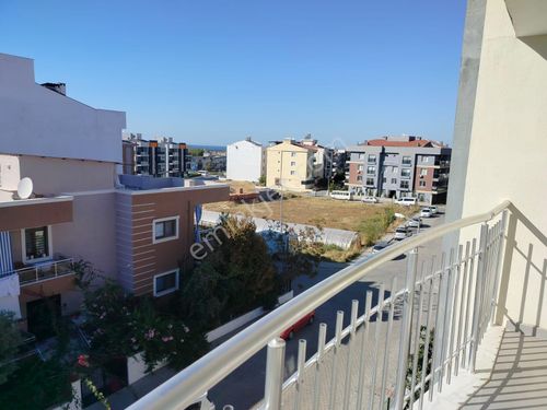 Kuşadası Davutlar merkezde satılık 2+1 daire 