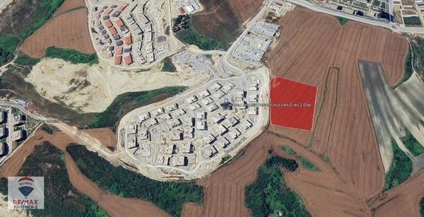 REMAX'DAN LÜKS SİTELER İÇERİSİNDE 3000 M2 KONUT İMARLI ARSA