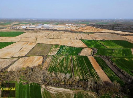 Fabrika Yanında Değerli Arazi (araç Taksına Uygun)