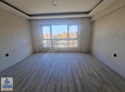 SAĞLAM EMLAKTAN SELÇUKLUDA SATILIK LÜKS 4+1DAİRE