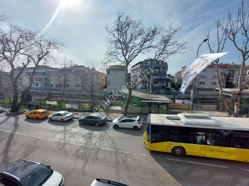  İlke'den Minibüs Caddesi Üzeri Tabela Değeri Çok Yüksek Mutfaklı 1+1 70m2