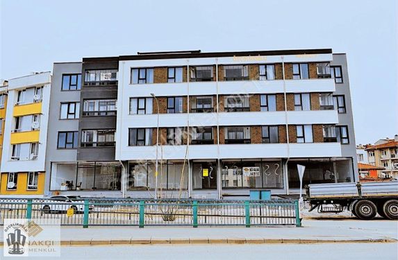 Sütlüce Mah. Anadolu Üniversitesi Arkası Satılık 265m² Dükkan