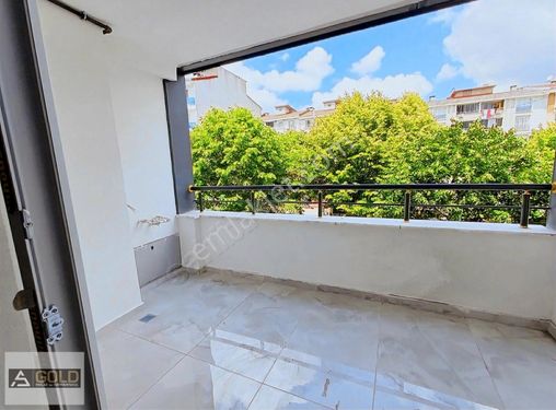 ORHANGAZİ MH ÖNÜ KAPANMAZ SATILIK BÜYÜK 3+1 DAİRE