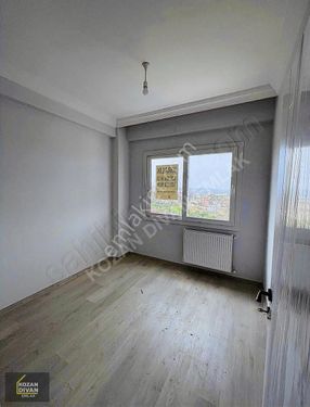 KOZAN DİVAN EMLAK'TAN KAPALI MUTFAK 3+1 SATILIK DAİRE