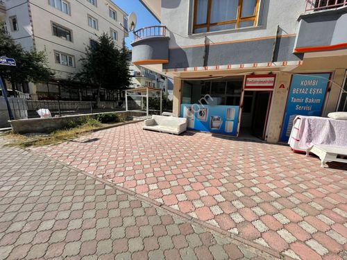  SİNCAN SELÇUKLUDA 40M2 MÜKEMMEL KONUMDA CADDEYE YAKIN DÜKKAN