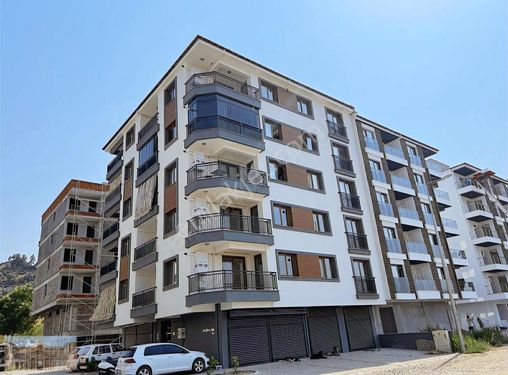 KİRALIK YEŞİLYURTTA 3+1 130 M2 DOĞALGAZ ZEMİN ISITMA ARA KAT