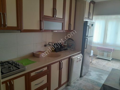  KUŞADASI MERKEZDE SİTE İÇERİSİNDE ARA KAT DAİRE