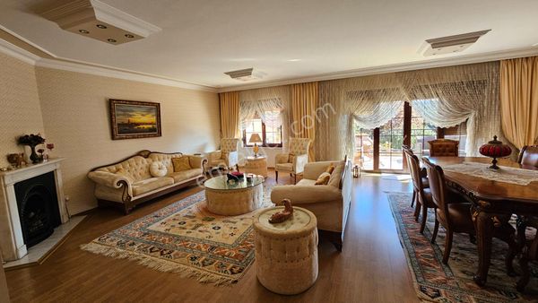 Beylikdüzü İhlas Marmara Evleri Çok Cazip Fiyata Satılık İkiz Villa