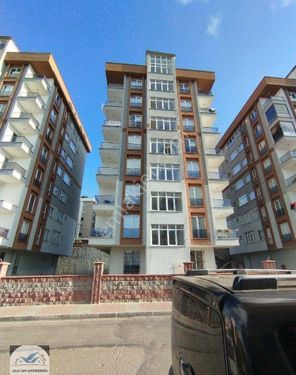 SULTANBEYLİ AKŞEMSEDDİN MAH 3+1 kiralık daire site içi kapalı otoparkli