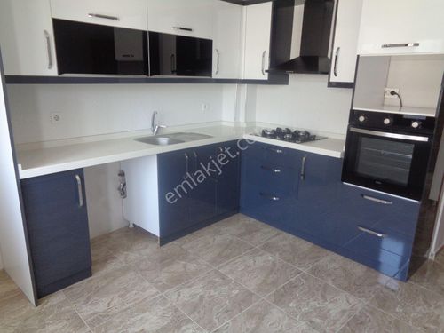 ÖĞRETMEN EMLAKTAN CÜNEYTBEYDE TEMİZ KULLANIŞLI 2+1 DAİRE