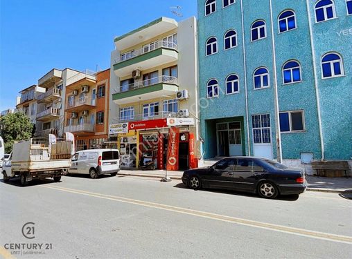 Anafartalar'da Cadde Üzerinde Satılık Dükkan Ve Daire