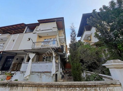 Gültepe Mahallesinde Komple Yapılı 4+1 Müstakil Bina