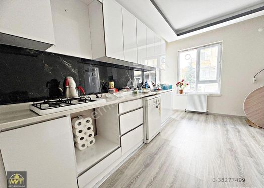 Beyler Emlak'tan█ Yeni Yapıda 3+1 140m² E.banyolu Çift Balkonlu Asansörlü Fırsat Satılık Daire!