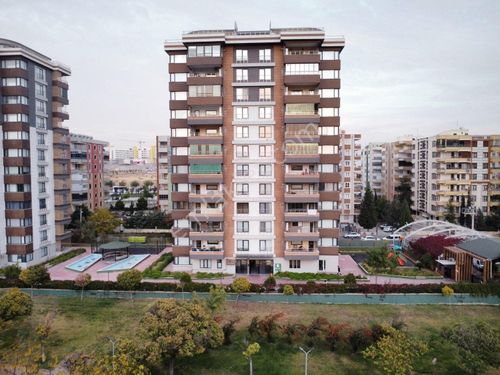 HAKTANIR GAYRİMENKUL DEN SATILIK DAİRE SIRRIN KARŞIYAKA DA 4+1 240 m2