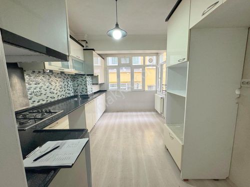  ETLİKTE CADDE ÜZERİNDE 3+1 GENİŞ ARA KAT YAPILI FIRSAT DAİRE !!!