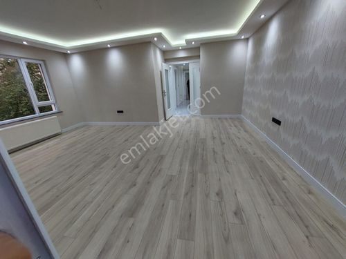  GÖRALDAN 3+1 FULL LÜKS YAPILI ARA KAT HÜRRİYET CADDESİ ÜZERİNDE KOMBİLİ