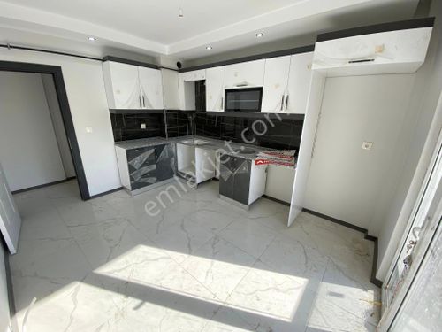   POYRAZ EMLAK’TAN 71 EVLER  MAHALLESİ’NDE ŞEHİR HASTANESİ YAKINI 2+1 105 m² SATILIK  DAİRE 