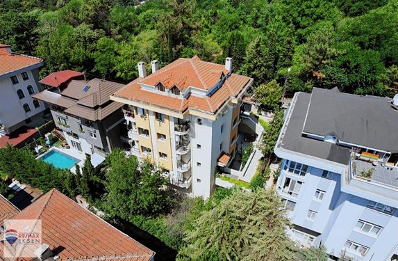 TARABYA MERKEZİ KONUMDA 6 KATLI KOMPLE SATILIK BİNA