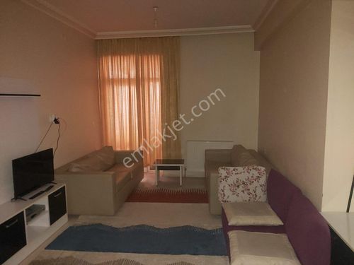 Beyhekim Mahallesi Şafak Caddesi üzerinde Ara kat 1+1 eşyalı kiralık daire