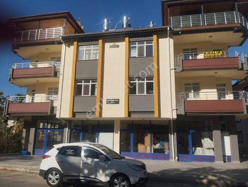 Isparta Merkez Ayazmana Mahallesinde Bakımlı Geniş Kiralık Daire