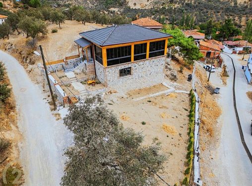 C21 Locadan Havran Dereören Mah.de Satılık Mükemmel Taş Villa