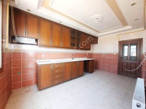  YURT MAHALLESİNDE 3+1 GENİŞ OTURUMLU DOĞALGAZLI KİRALIK DAİRE 