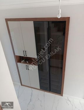 Cumhuriyette Satılık Lüks 4+1 Havuzlu,Yerden Isıtmalı Villa