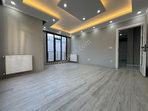 ATATÜRK MAHALLESİNDE 2+1 SIFIR 1.KAT DAİRE.