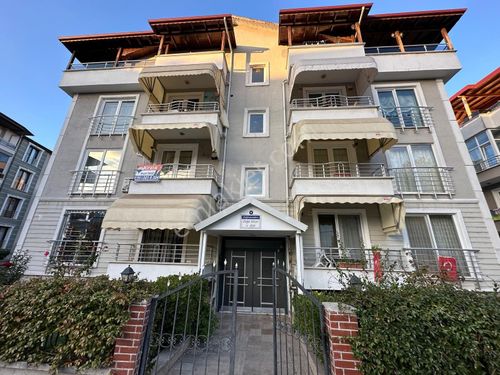 Gölcük Yüzbaşılar Değirmendere Doğa Sitesi Ana Üsse Çok Yakın Ara Kat Kiralık Boş 3+1 Daire