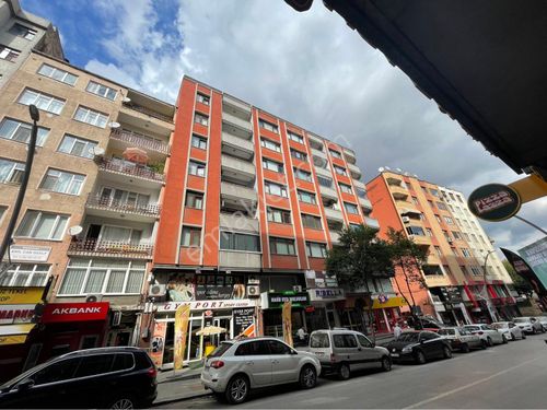 İzmit Merkez'de Kiralık 3+1 Ara Kat Daire