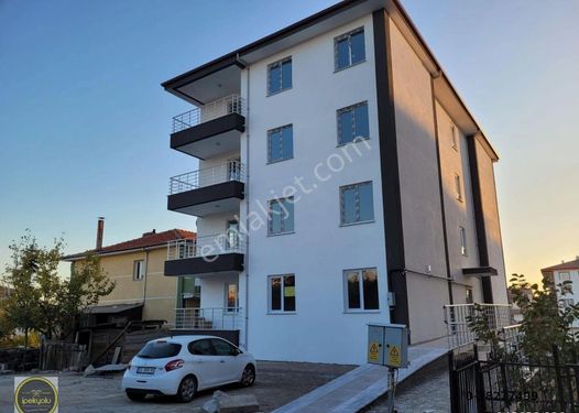 İPEKYOLU GAYRİMENKUL JANDARMA YANINDA 2+1 ASANSÖRLÜ SIFIR DAİRE