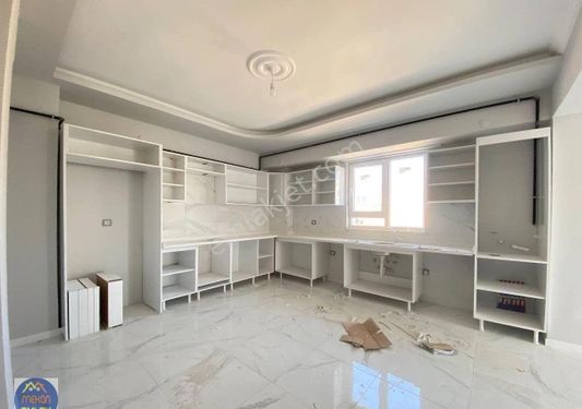 TEKİR CADDESİ ÜZERİNDE KİRALIK, KAPALI GARAJLI 3+1 ARAKAT DAİRE