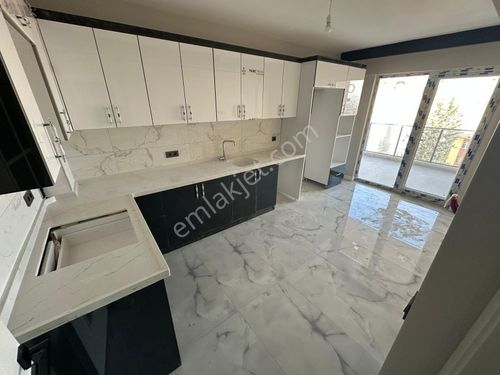  DANIŞMEN GÖBEK YAKINI ASANSÖRLÜ BİNA 3+1 BAĞIMSIZ ÇİFT BANYO