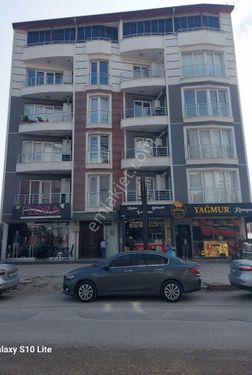 ÇEKMECE ANA CADDE ÜZERİNDE KİRALIK 3+1 LÜKS DAİRE.