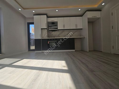  AKÇAY CANTAN EMLAKTAN AKÇAY 2+1 YENİ SIFIR LÜKS ÖN CEPHE ASANSÖRLÜ DAİRE