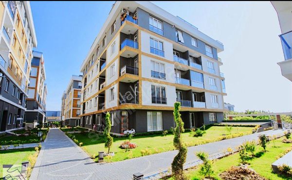 KAVAKLI MAHALLESİ AQUA KAVAKLI SİTESİ 118 M2 SATILIK 2+1 BOŞ DAİRE