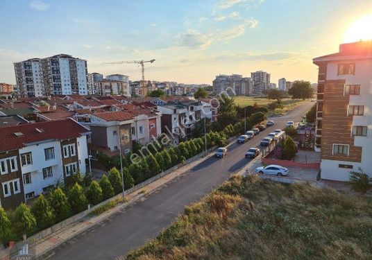 ÇORLU HÜRRİYET MAHALLESİ CEM EVİ CİVARI 2+1 DAİRE