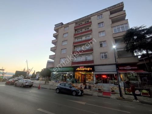  ESENYALI DA OKUL YANI E5 E YAKIN 125 METRE NET 3+1 KİRALIK DAİRE