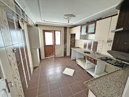  ŞAHİNTEPE MAHALLESİNDE ARA KATTA ASANSÖRLÜ FULL YAPILI 3+1 SATILIK DAİRE