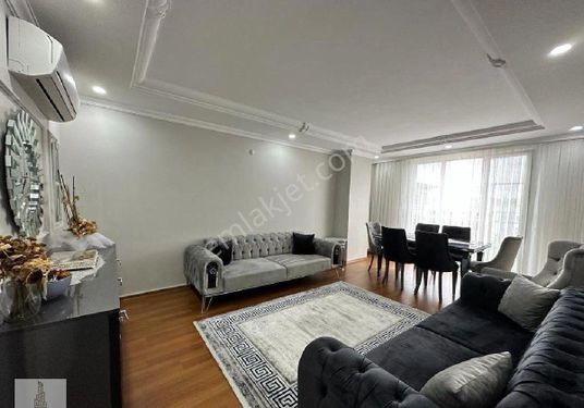 İdrisoğulları Gayrimenkul'den Ebeveyn Banyolu 135 m2 3+1 Otoparklı Satılık Ferah Daire